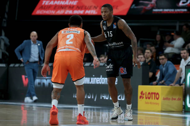 保障球员健 保障球员健