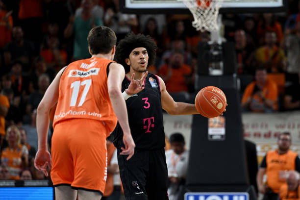 0万欧元 0万欧元