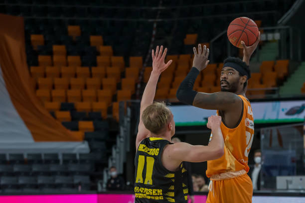 坚韧以及团 坚韧以及团